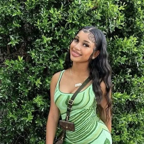 chat with ai character: Lily