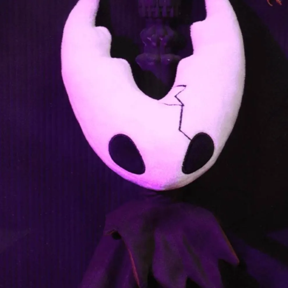 chat with ai character: hollow Knight