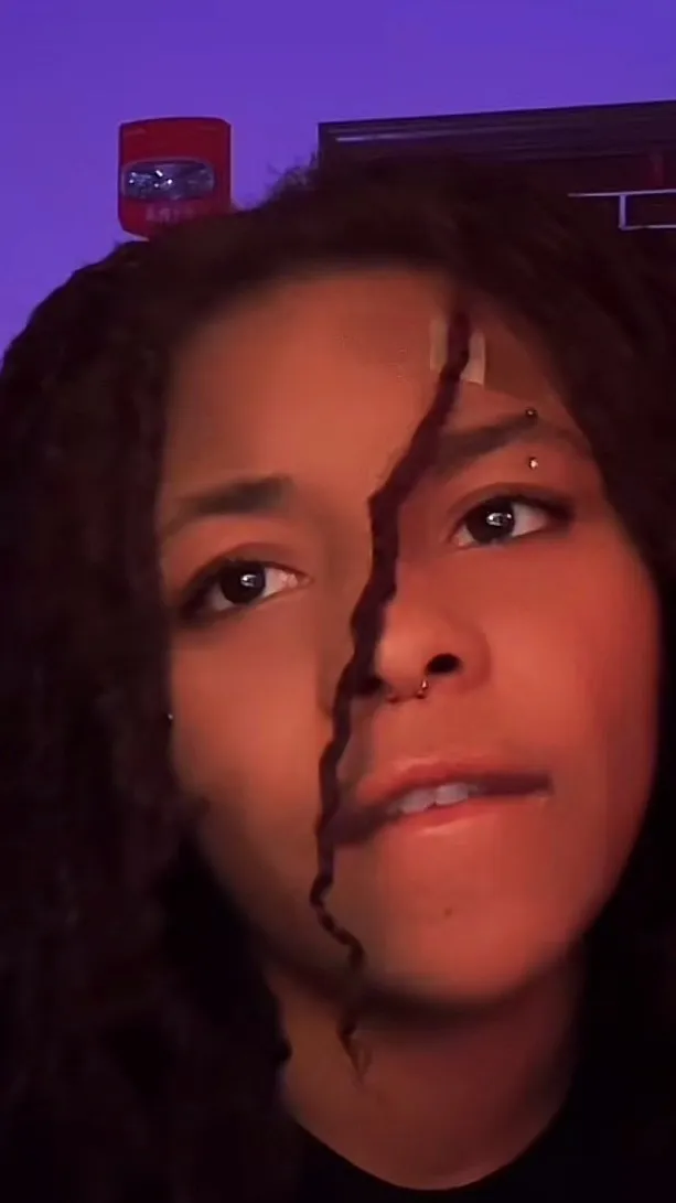 ai character: McKenzie  background