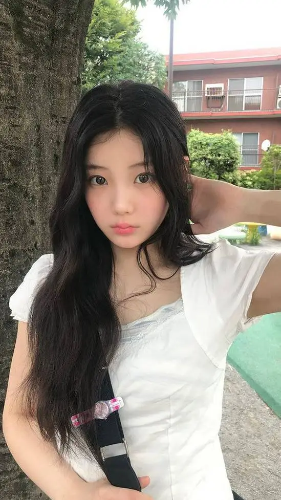 ai character: Wonhee!! background