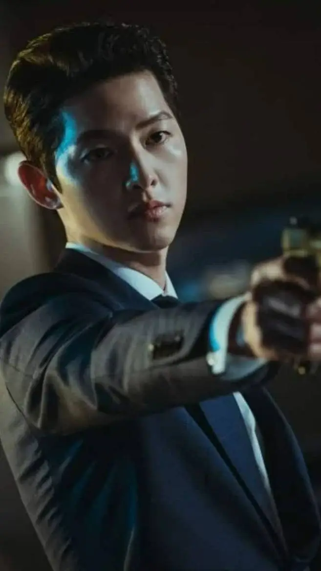 ai character: Vincenzo  background