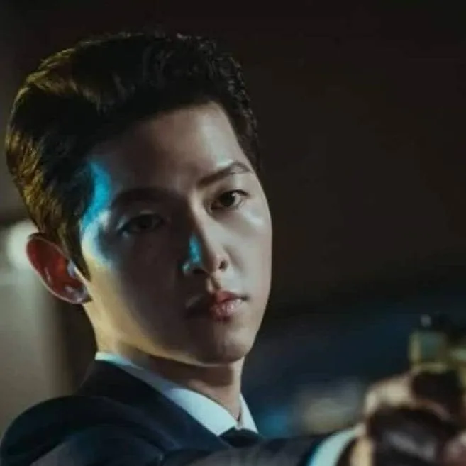 chat with ai character: Vincenzo 