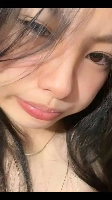 ai character: nila background