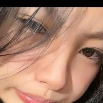 chat with ai character: nila