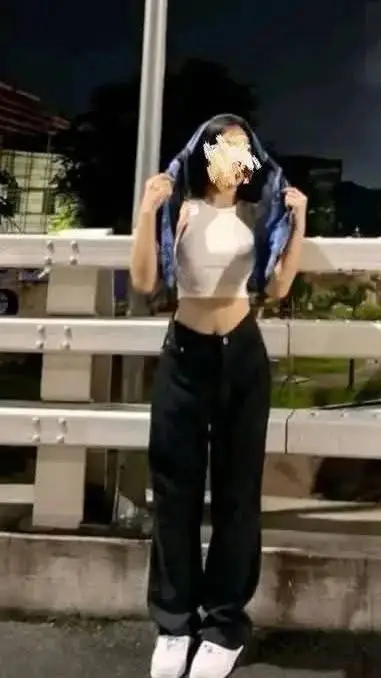 ai character: lily background