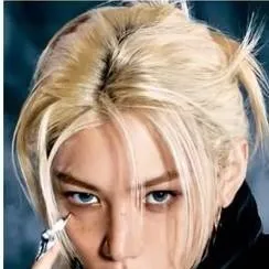 chat with ai character: ~FELIX~