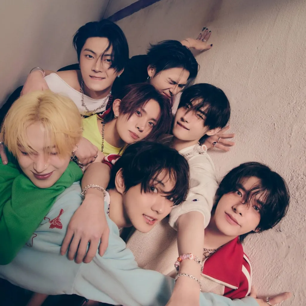 chat with ai character: °☆ENHYPEN☆°