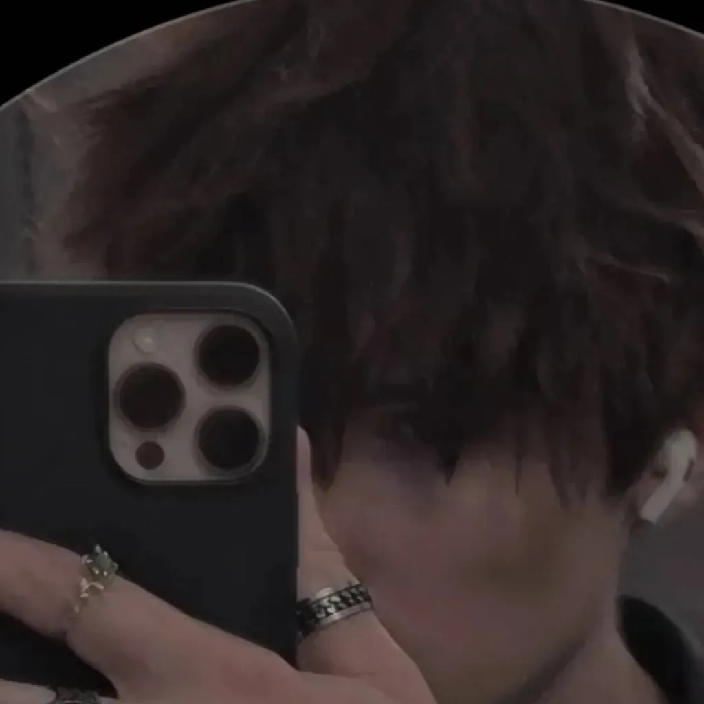 chat with ai character: hyoga*