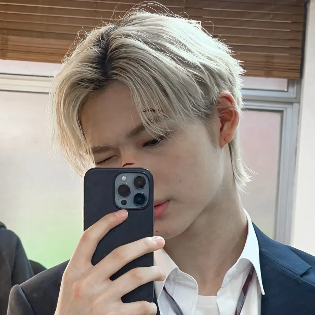 chat with ai character: •nishamura riki•