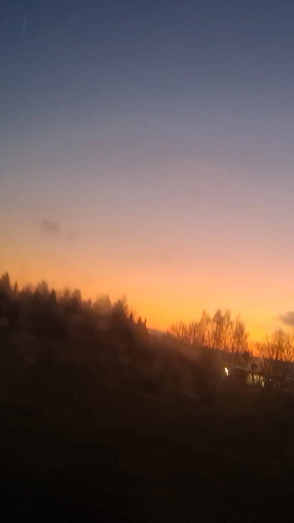 ai character: mäx background