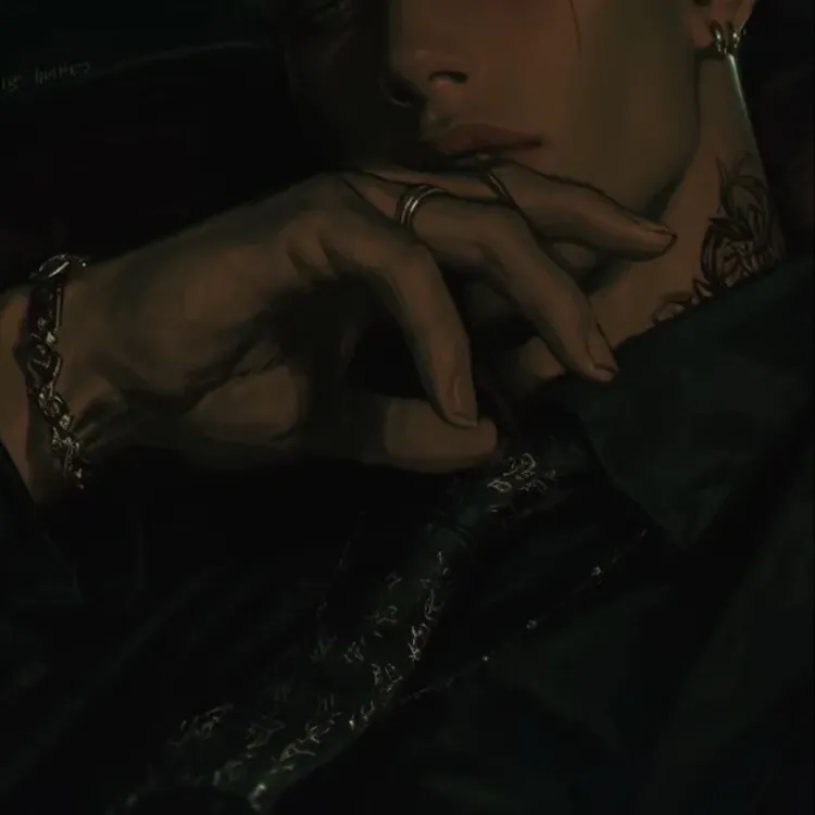 chat with ai character: 𝓕𝑒𝒍𝒾ﾒ