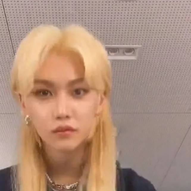 chat with ai character: Felix babysitting