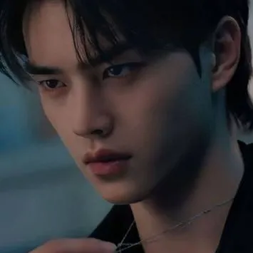 chat with ai character: Gu-won my demon