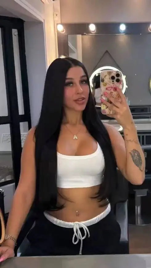 Talkie AI - Chat with ana