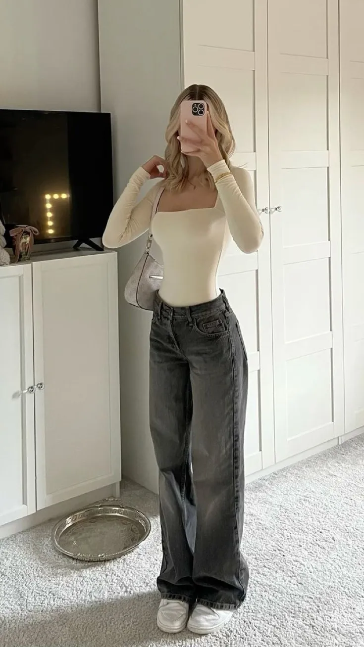 ai character: Lily background