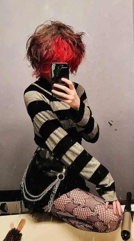 ai character: Emme  background