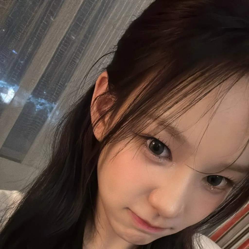 chat with ai character: Sarang