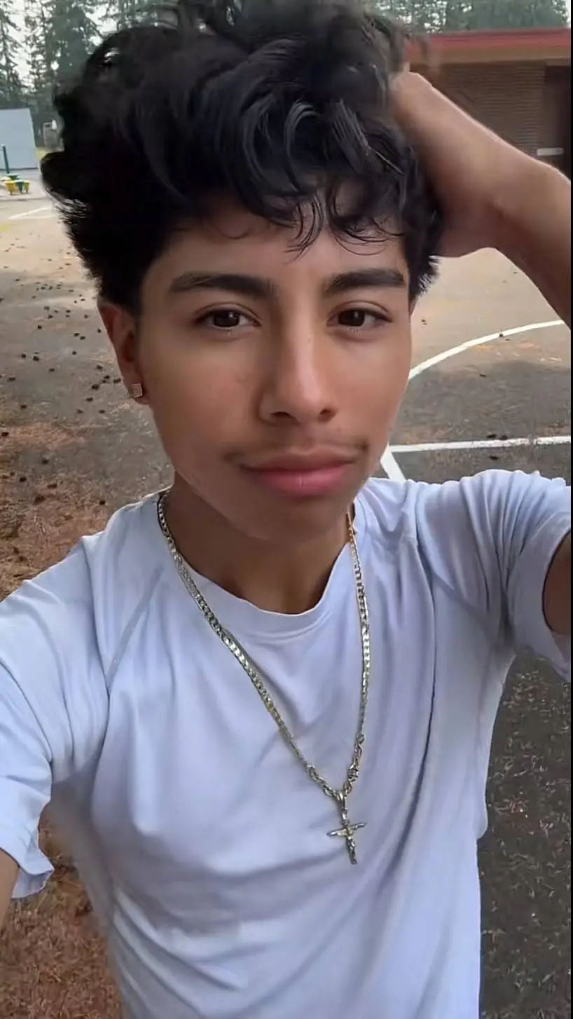 ai character: Tyson background