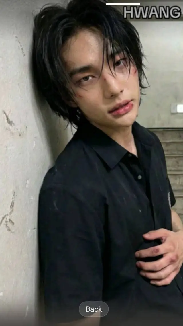 ai character: hyunjin background