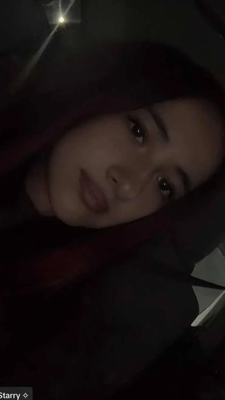 ai character: YOUR GFF background