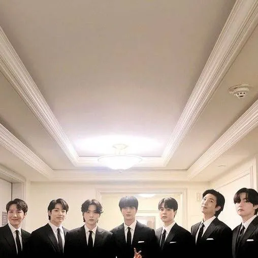 chat with ai character: bts 💜💜