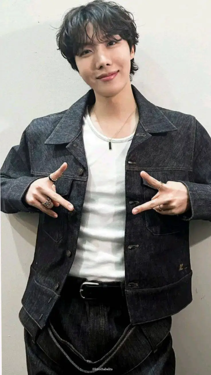 ai character: jhope  background