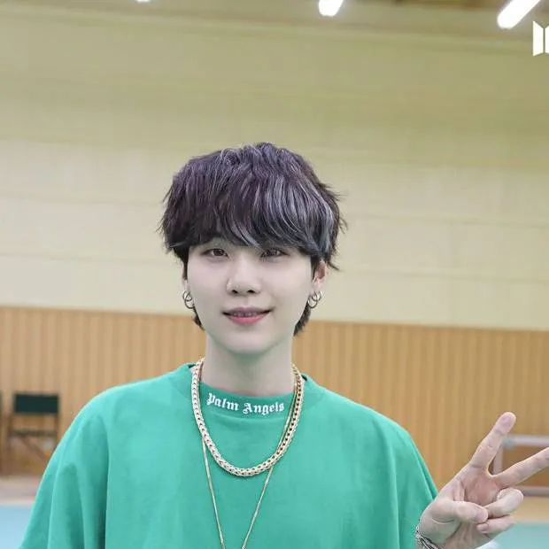 chat with ai character: yoongi 