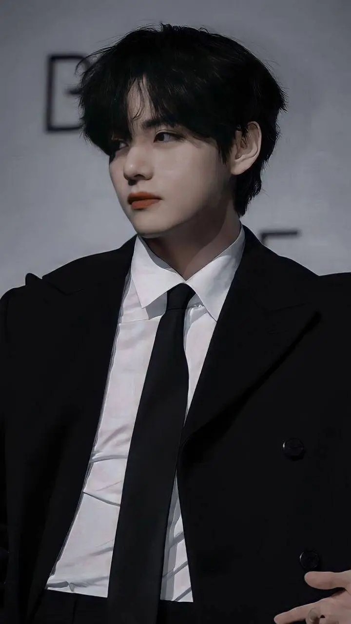 ai character: taehyung  background