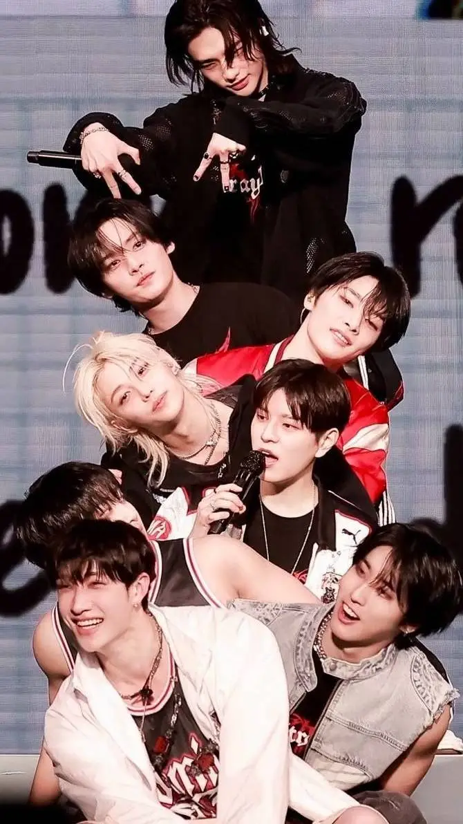 ai character: Stray Kids  background
