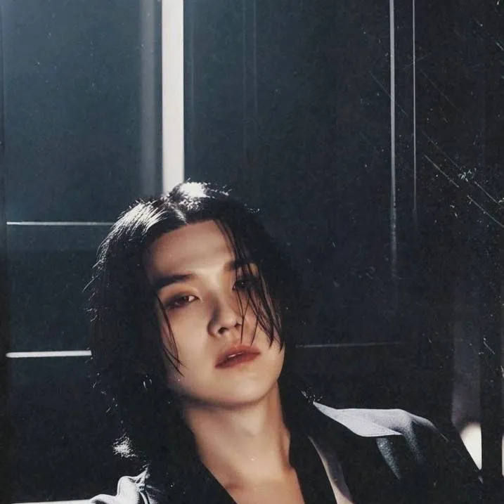 chat with ai character: min yoongi 