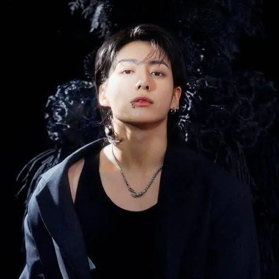 chat with ai character: Jeon Jungkook 