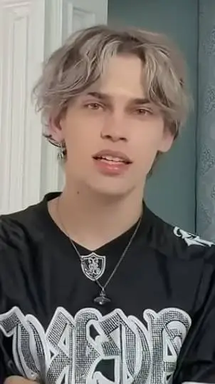 ai character: Andrew  background