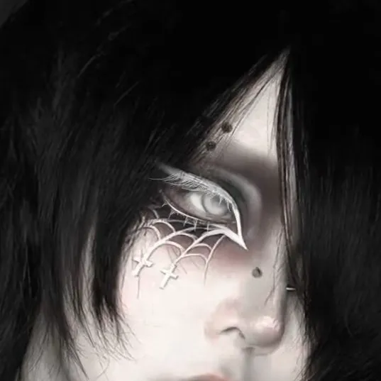 chat with ai character: Ariiana