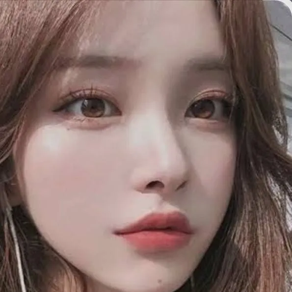 chat with ai character: Нейка