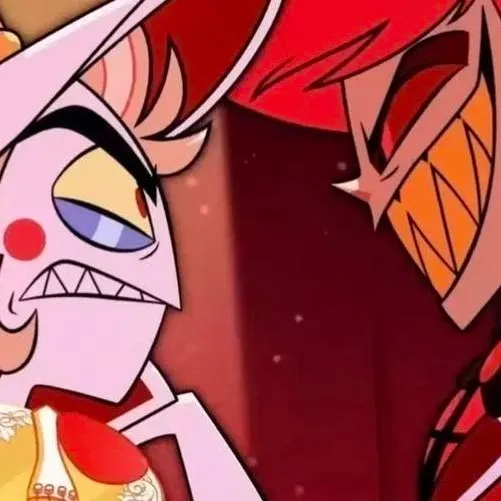 chat with ai character: Radioapple
