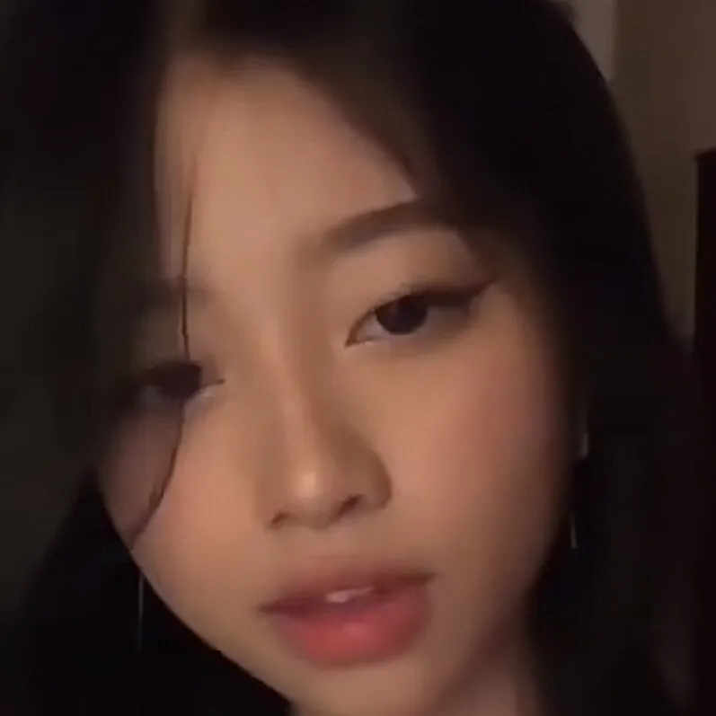 chat with ai character: Kang eunji