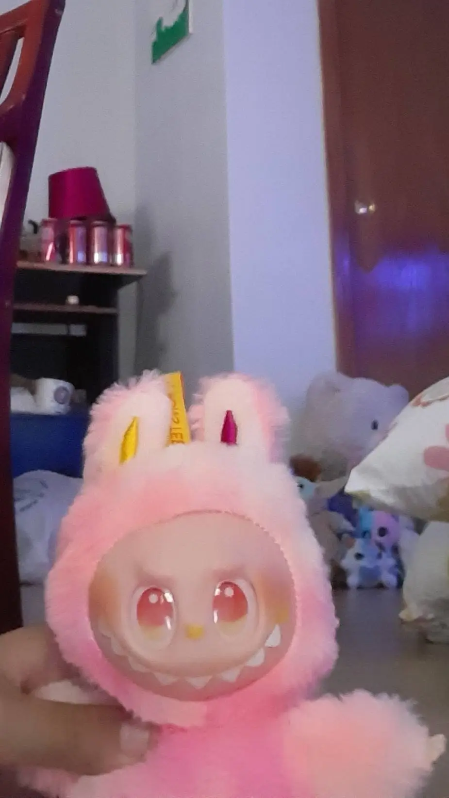 ai character: labubu background