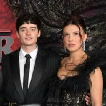 chat with ai character: Noah and Millie 