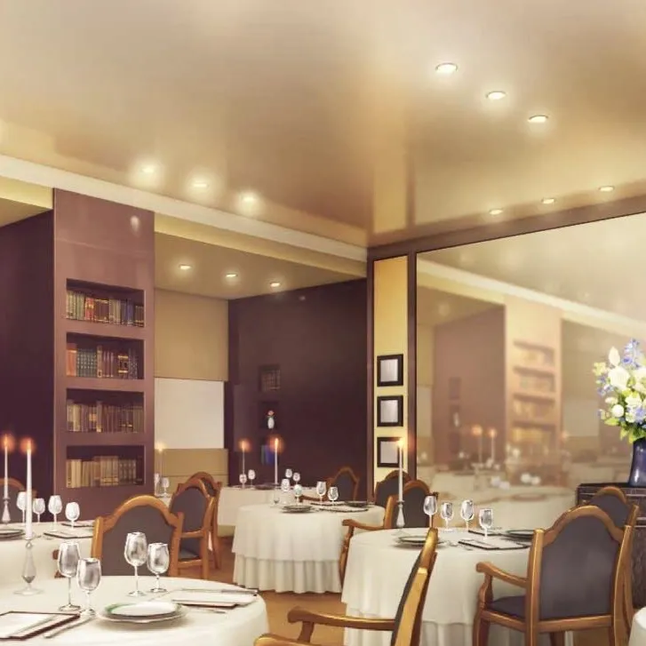 chat with ai character: The restaurant dis