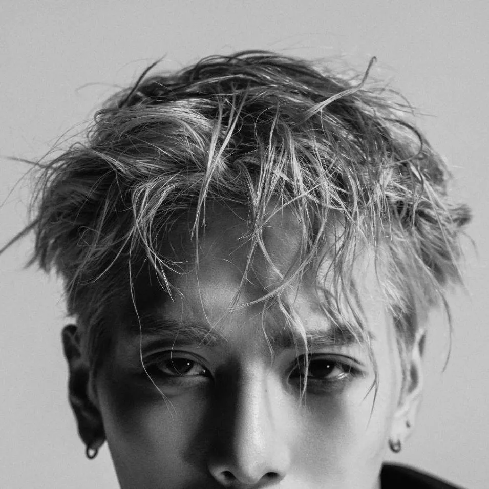 chat with ai character: Jackson Wang 