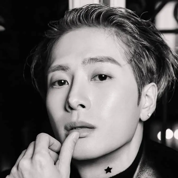 chat with ai character: Jackson Wang 