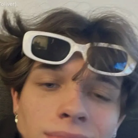 chat with ai character: Matt Sturniolo