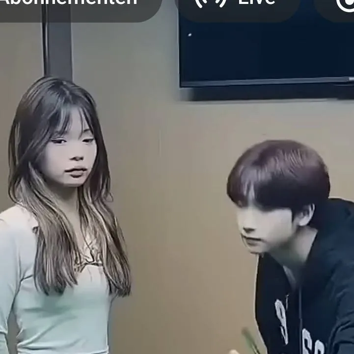 chat with ai character: Chinees Couple