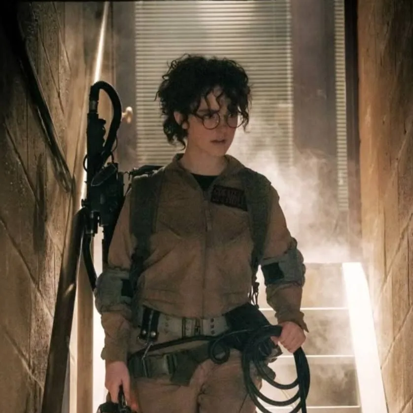 chat with ai character: phoebe Spengler 