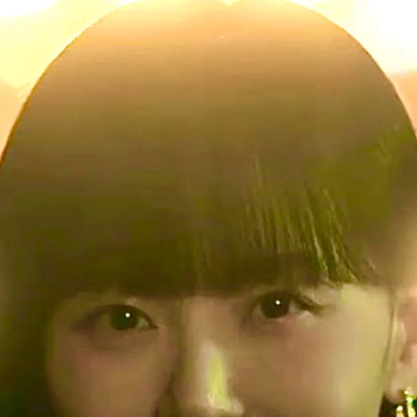 chat with ai character: KANG HAN-NA