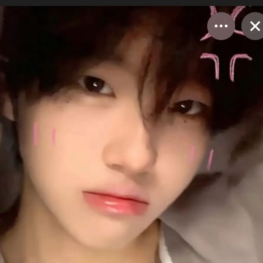 chat with ai character: sad bl story