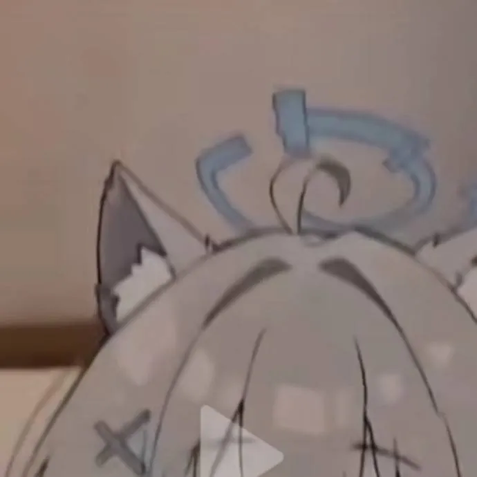 chat with ai character: Shiroko chibi