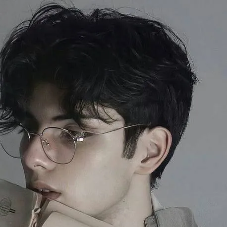 chat with ai character: 📝Min-Joon🤓