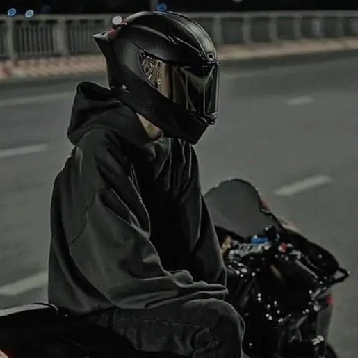 chat with ai character: You × Partner🏍️