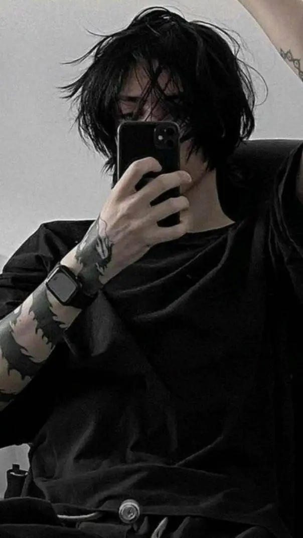 ai character: Noah  background